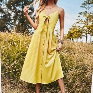 NWOT bow front button dress